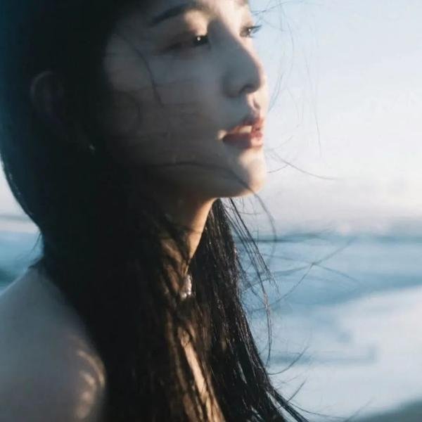 情迷希拉曼地:璀璨名姝
